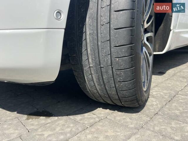 Білий Ленд Ровер Range Rover Sport, об'ємом двигуна 3 л та пробігом 120 тис. км за 30000 $, фото 48 на Automoto.ua