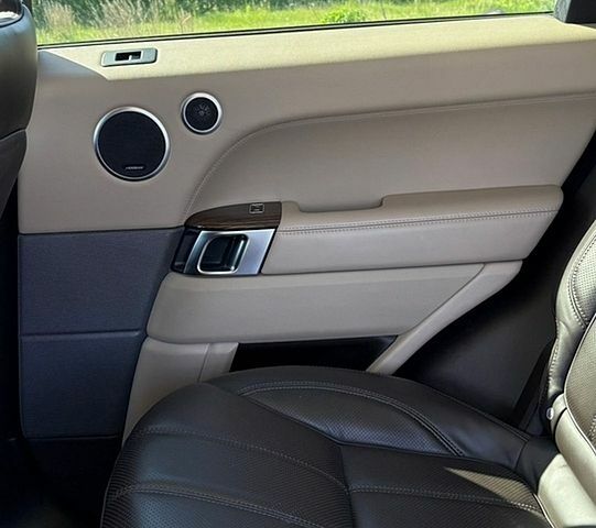 Білий Ленд Ровер Range Rover Sport, об'ємом двигуна 3 л та пробігом 215 тис. км за 22800 $, фото 37 на Automoto.ua