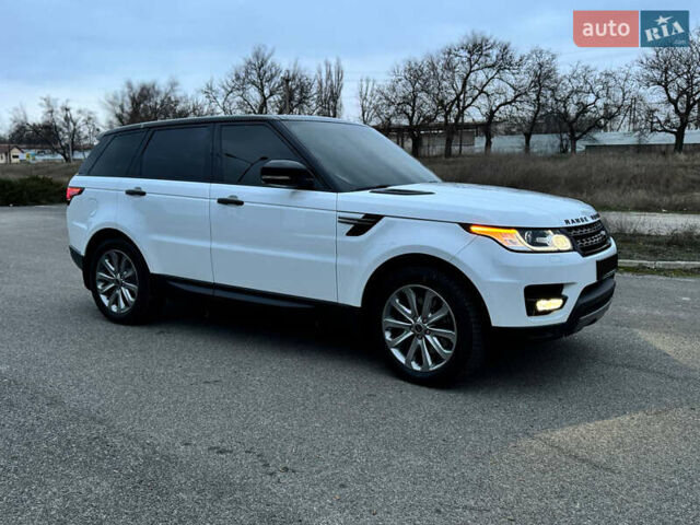 Белый Ленд Ровер Рендж Ровер Спорт, объемом двигателя 2.99 л и пробегом 104 тыс. км за 29500 $, фото 6 на Automoto.ua