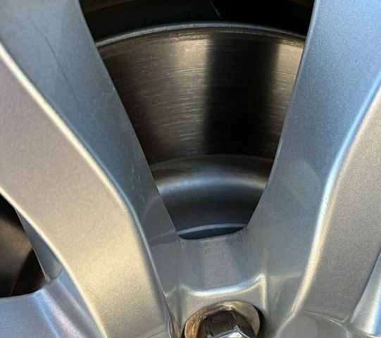 Білий Ленд Ровер Range Rover Sport, об'ємом двигуна 3 л та пробігом 215 тис. км за 22800 $, фото 24 на Automoto.ua