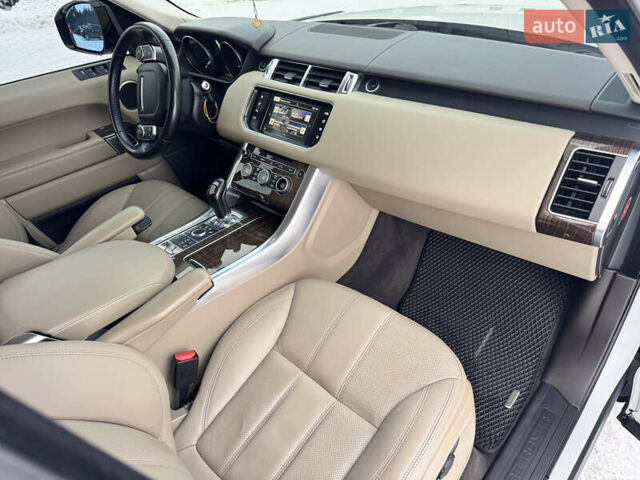 Білий Ленд Ровер Range Rover Sport, об'ємом двигуна 2.99 л та пробігом 105 тис. км за 26900 $, фото 12 на Automoto.ua