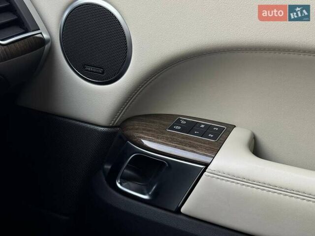 Білий Ленд Ровер Range Rover Sport, об'ємом двигуна 2.99 л та пробігом 167 тис. км за 23990 $, фото 28 на Automoto.ua