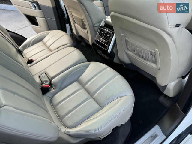 Білий Ленд Ровер Range Rover Sport, об'ємом двигуна 2.99 л та пробігом 160 тис. км за 26500 $, фото 12 на Automoto.ua