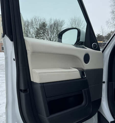 Белый Ленд Ровер Рендж Ровер Спорт, объемом двигателя 2.99 л и пробегом 167 тыс. км за 27300 $, фото 40 на Automoto.ua