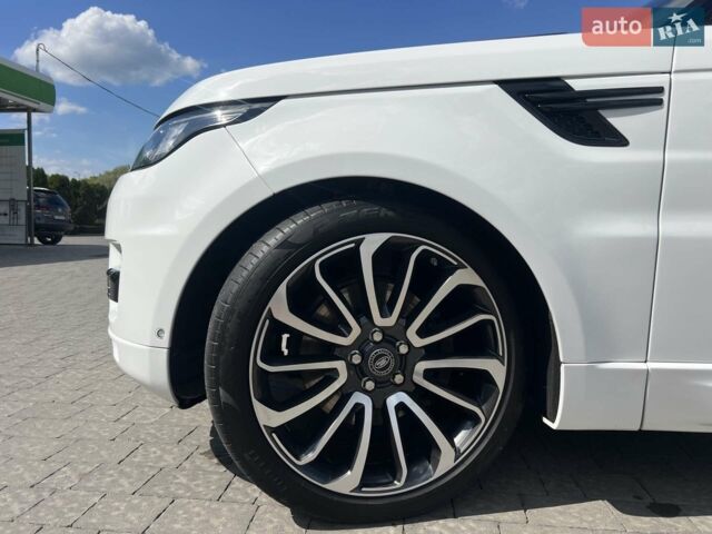 Білий Ленд Ровер Range Rover Sport, об'ємом двигуна 3 л та пробігом 126 тис. км за 29500 $, фото 46 на Automoto.ua