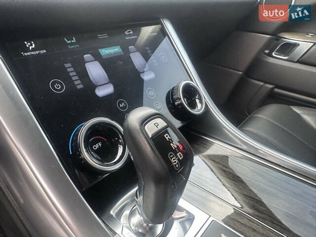 Белый Ленд Ровер Рендж Ровер Спорт, объемом двигателя 3 л и пробегом 97 тыс. км за 30700 $, фото 9 на Automoto.ua