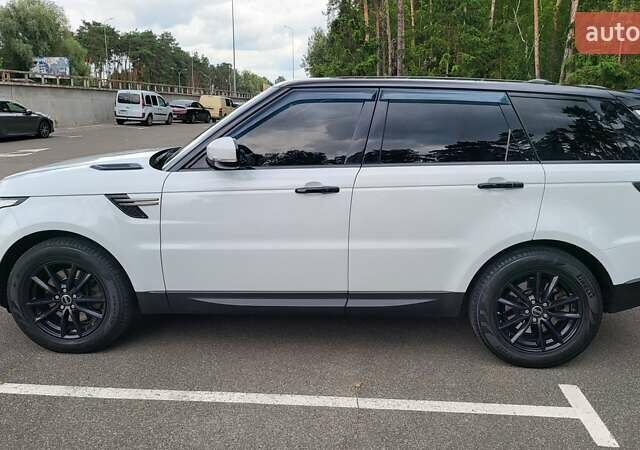 Білий Ленд Ровер Range Rover Sport, об'ємом двигуна 2.99 л та пробігом 215 тис. км за 27000 $, фото 4 на Automoto.ua