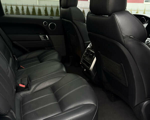 Білий Ленд Ровер Range Rover Sport, об'ємом двигуна 3 л та пробігом 195 тис. км за 24500 $, фото 28 на Automoto.ua