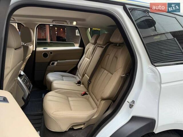 Білий Ленд Ровер Range Rover Sport, об'ємом двигуна 2.99 л та пробігом 171 тис. км за 24990 $, фото 9 на Automoto.ua