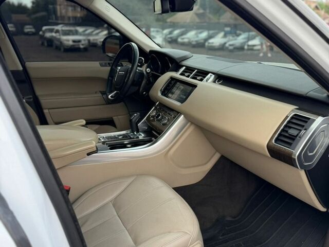 Білий Ленд Ровер Range Rover Sport, об'ємом двигуна 3 л та пробігом 150 тис. км за 23999 $, фото 10 на Automoto.ua