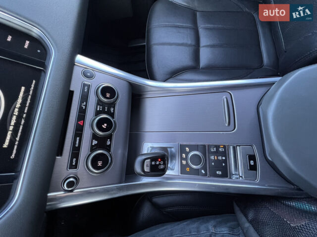 Білий Ленд Ровер Range Rover Sport, об'ємом двигуна 3 л та пробігом 186 тис. км за 26000 $, фото 22 на Automoto.ua