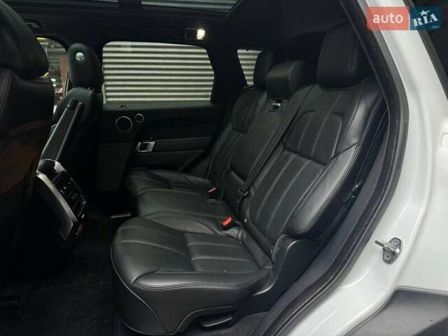 Білий Ленд Ровер Range Rover Sport, об'ємом двигуна 3 л та пробігом 261 тис. км за 28990 $, фото 7 на Automoto.ua