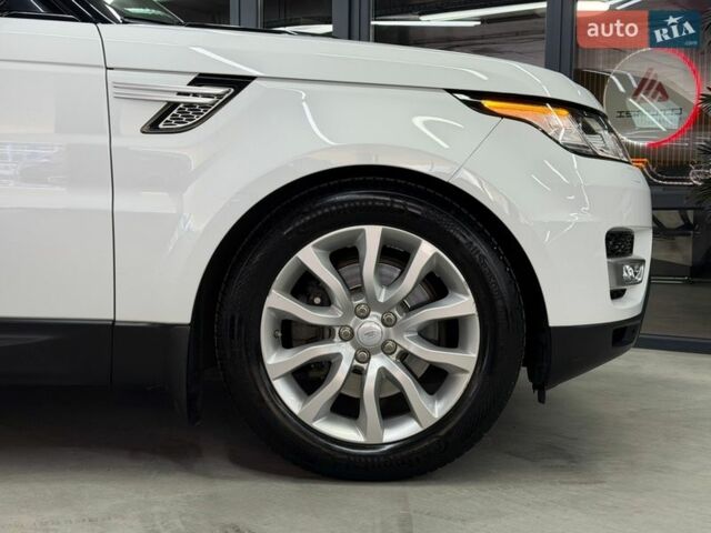 Білий Ленд Ровер Range Rover Sport, об'ємом двигуна 2.99 л та пробігом 99 тис. км за 28500 $, фото 4 на Automoto.ua