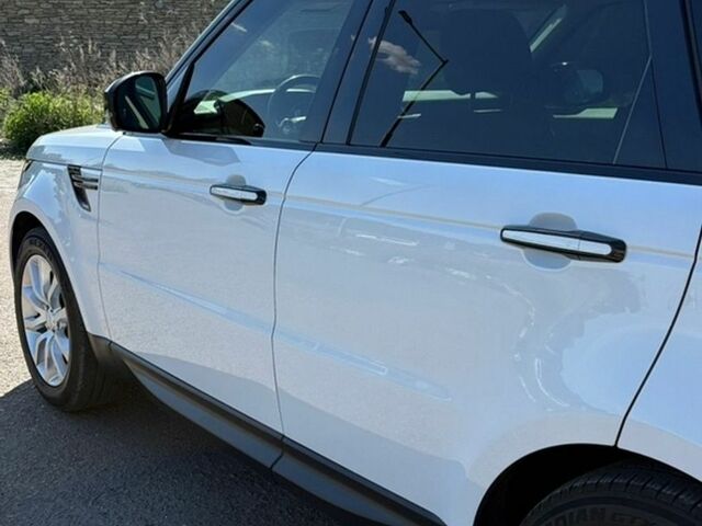 Білий Ленд Ровер Range Rover Sport, об'ємом двигуна 3 л та пробігом 215 тис. км за 22800 $, фото 9 на Automoto.ua