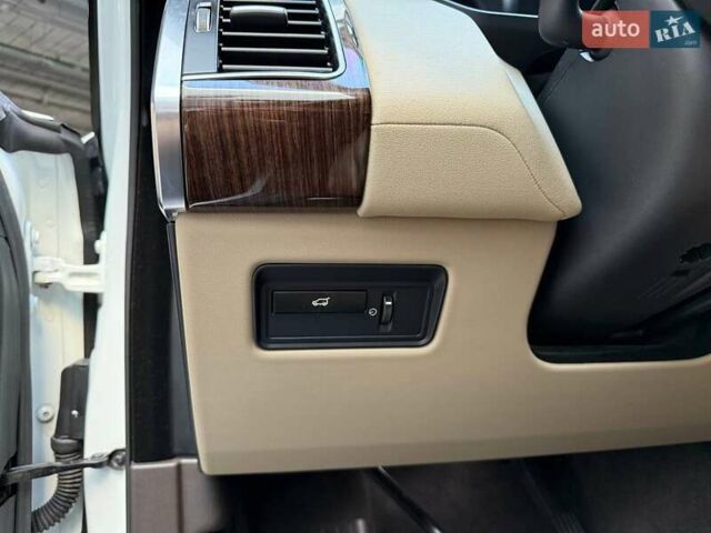Білий Ленд Ровер Range Rover Sport, об'ємом двигуна 2.99 л та пробігом 171 тис. км за 24990 $, фото 12 на Automoto.ua