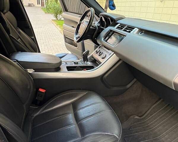 Білий Ленд Ровер Range Rover Sport, об'ємом двигуна 3 л та пробігом 183 тис. км за 25500 $, фото 6 на Automoto.ua
