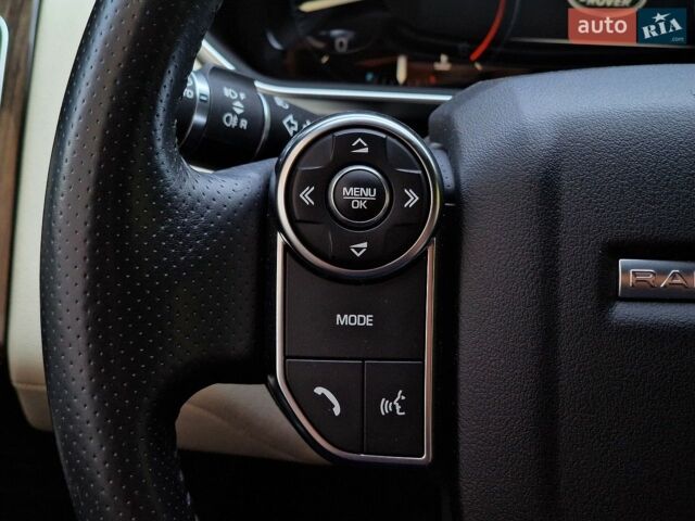 Білий Ленд Ровер Range Rover Sport, об'ємом двигуна 2.99 л та пробігом 99 тис. км за 28490 $, фото 76 на Automoto.ua