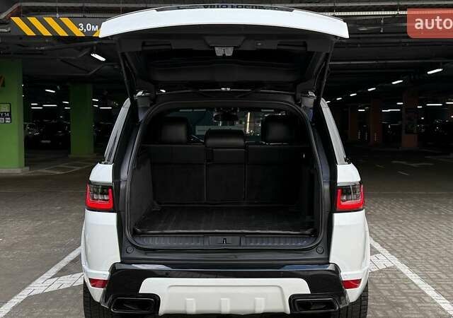 Білий Ленд Ровер Range Rover Sport, об'ємом двигуна 3 л та пробігом 261 тис. км за 26990 $, фото 9 на Automoto.ua
