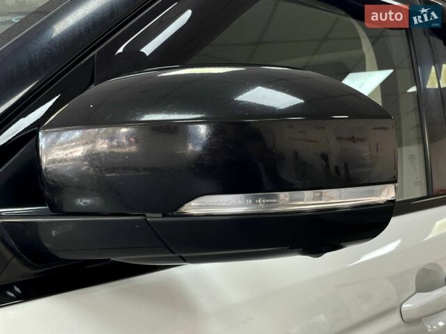 Білий Ленд Ровер Range Rover Sport, об'ємом двигуна 3 л та пробігом 203 тис. км за 22490 $, фото 12 на Automoto.ua