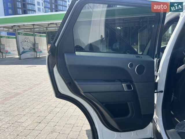 Білий Ленд Ровер Range Rover Sport, об'ємом двигуна 3 л та пробігом 126 тис. км за 29500 $, фото 42 на Automoto.ua