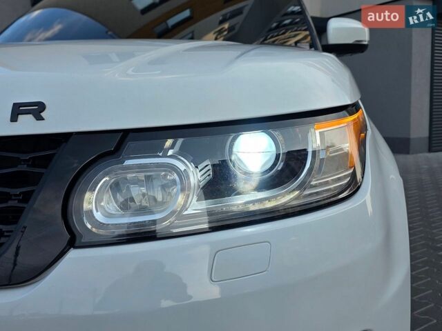 Білий Ленд Ровер Range Rover Sport, об'ємом двигуна 3 л та пробігом 194 тис. км за 23777 $, фото 28 на Automoto.ua