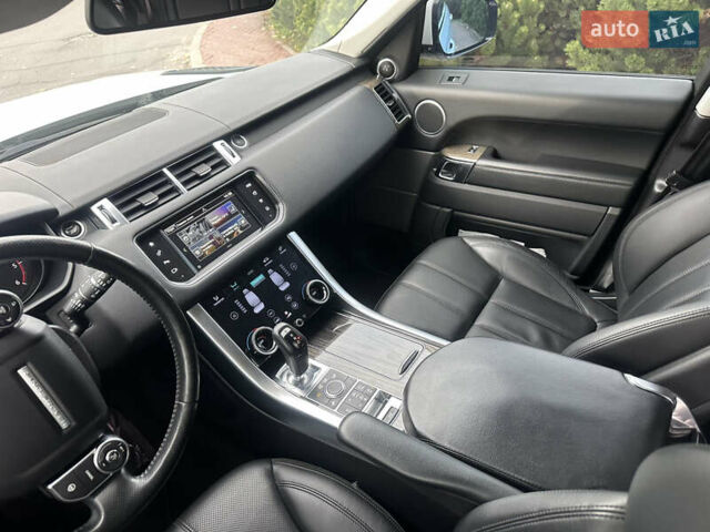 Белый Ленд Ровер Рендж Ровер Спорт, объемом двигателя 3 л и пробегом 97 тыс. км за 30700 $, фото 5 на Automoto.ua