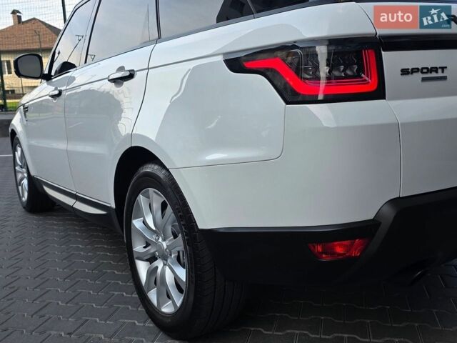 Білий Ленд Ровер Range Rover Sport, об'ємом двигуна 3 л та пробігом 194 тис. км за 23777 $, фото 23 на Automoto.ua