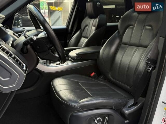 Белый Ленд Ровер Рендж Ровер Спорт, объемом двигателя 3 л и пробегом 261 тыс. км за 26990 $, фото 11 на Automoto.ua