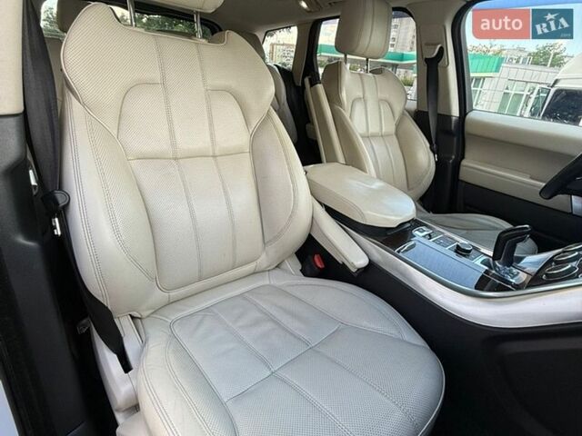 Білий Ленд Ровер Range Rover Sport, об'ємом двигуна 3 л та пробігом 171 тис. км за 24500 $, фото 56 на Automoto.ua