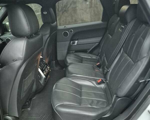 Білий Ленд Ровер Range Rover Sport, об'ємом двигуна 3 л та пробігом 170 тис. км за 27900 $, фото 20 на Automoto.ua