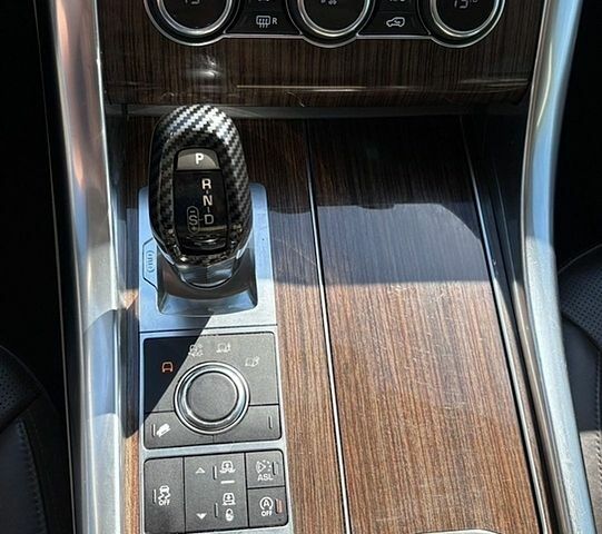 Білий Ленд Ровер Range Rover Sport, об'ємом двигуна 3 л та пробігом 215 тис. км за 22800 $, фото 53 на Automoto.ua