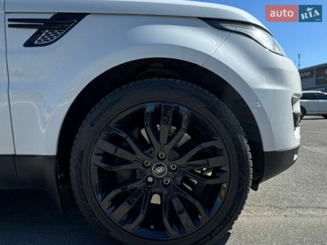 Білий Ленд Ровер Range Rover Sport, об'ємом двигуна 2.99 л та пробігом 158 тис. км за 25000 $, фото 3 на Automoto.ua