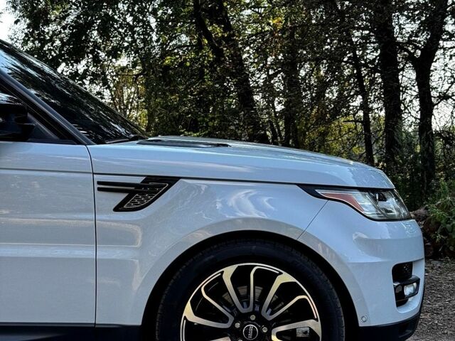 Білий Ленд Ровер Range Rover Sport, об'ємом двигуна 2.99 л та пробігом 197 тис. км за 24777 $, фото 3 на Automoto.ua