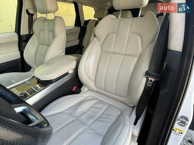 Білий Ленд Ровер Range Rover Sport, об'ємом двигуна 3 л та пробігом 171 тис. км за 24500 $, фото 26 на Automoto.ua
