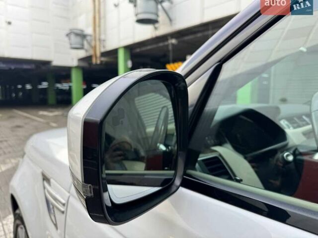 Білий Ленд Ровер Range Rover Sport, об'ємом двигуна 2.99 л та пробігом 167 тис. км за 23990 $, фото 8 на Automoto.ua