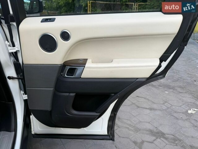 Білий Ленд Ровер Range Rover Sport, об'ємом двигуна 3 л та пробігом 171 тис. км за 22500 $, фото 56 на Automoto.ua