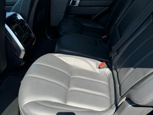 Білий Ленд Ровер Range Rover Sport, об'ємом двигуна 2.99 л та пробігом 142 тис. км за 25700 $, фото 29 на Automoto.ua