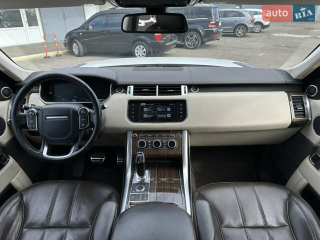 Білий Ленд Ровер Range Rover Sport, об'ємом двигуна 2.99 л та пробігом 164 тис. км за 31999 $, фото 19 на Automoto.ua