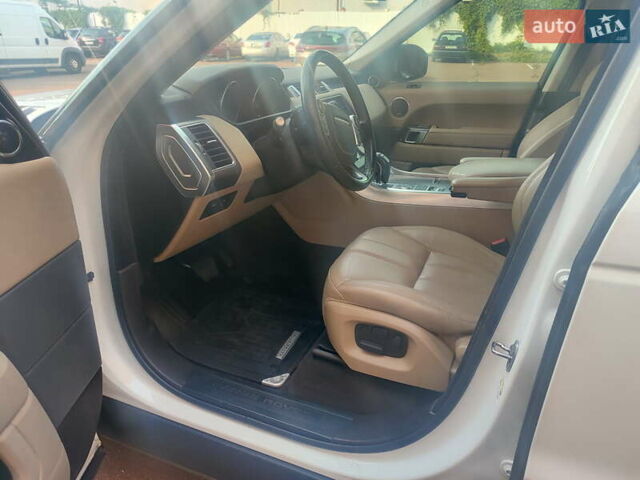 Білий Ленд Ровер Range Rover Sport, об'ємом двигуна 2.99 л та пробігом 219 тис. км за 23000 $, фото 11 на Automoto.ua