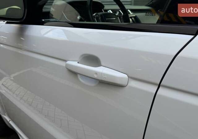 Білий Ленд Ровер Range Rover Sport, об'ємом двигуна 3 л та пробігом 261 тис. км за 26990 $, фото 16 на Automoto.ua