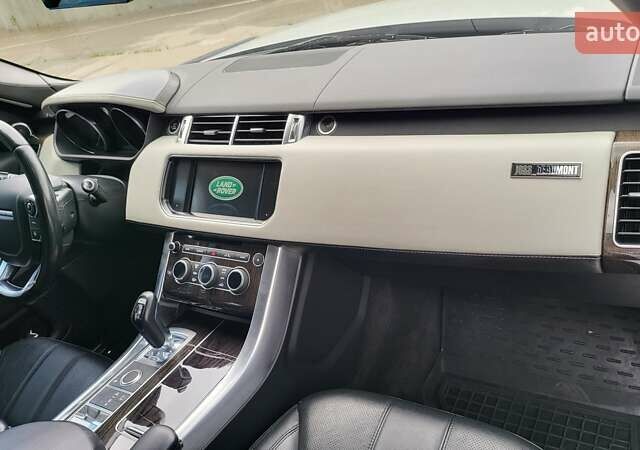 Білий Ленд Ровер Range Rover Sport, об'ємом двигуна 2.99 л та пробігом 215 тис. км за 27000 $, фото 11 на Automoto.ua