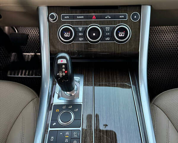 Белый Ленд Ровер Рендж Ровер Спорт, объемом двигателя 2.99 л и пробегом 104 тыс. км за 27500 $, фото 30 на Automoto.ua