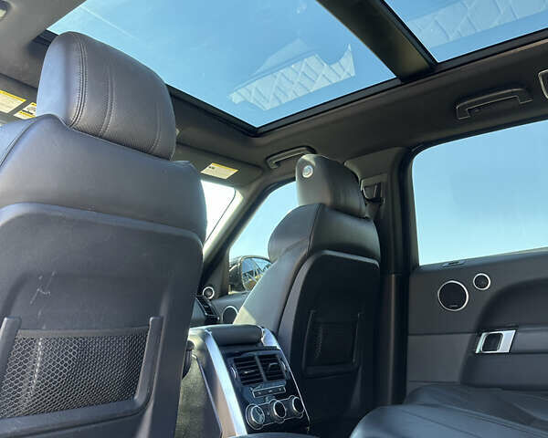 Білий Ленд Ровер Range Rover Sport, об'ємом двигуна 3 л та пробігом 170 тис. км за 27800 $, фото 15 на Automoto.ua