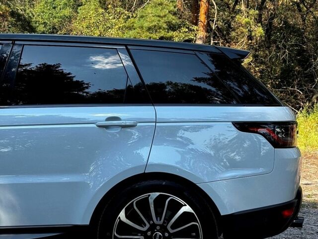 Білий Ленд Ровер Range Rover Sport, об'ємом двигуна 2.99 л та пробігом 197 тис. км за 24777 $, фото 6 на Automoto.ua