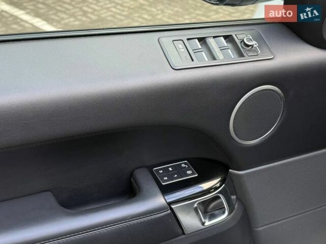 Белый Ленд Ровер Рендж Ровер Спорт, объемом двигателя 3 л и пробегом 261 тыс. км за 26990 $, фото 19 на Automoto.ua