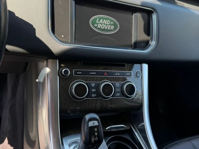 Білий Ленд Ровер Range Rover Sport, об'ємом двигуна 2.99 л та пробігом 142 тис. км за 25700 $, фото 25 на Automoto.ua