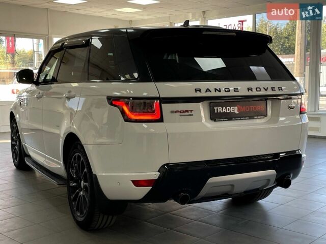Білий Ленд Ровер Range Rover Sport, об'ємом двигуна 3 л та пробігом 203 тис. км за 22490 $, фото 5 на Automoto.ua