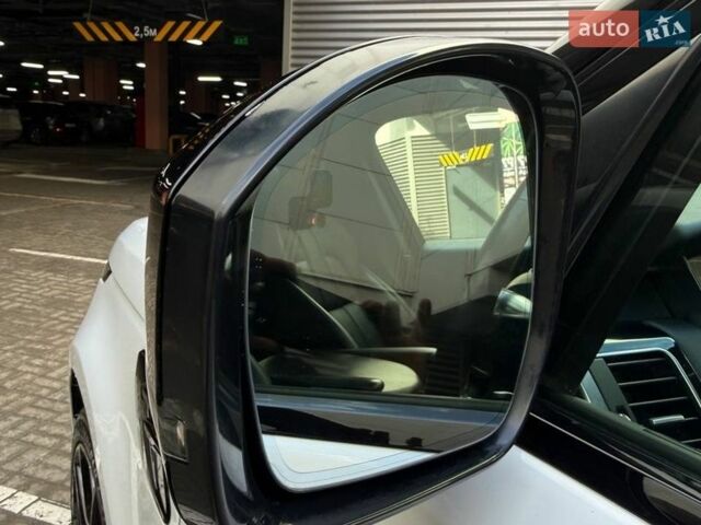 Белый Ленд Ровер Рендж Ровер Спорт, объемом двигателя 3 л и пробегом 261 тыс. км за 26990 $, фото 17 на Automoto.ua