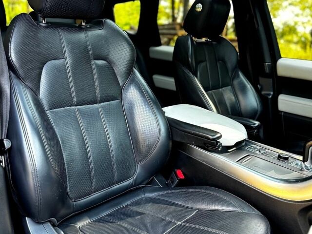 Білий Ленд Ровер Range Rover Sport, об'ємом двигуна 2.99 л та пробігом 197 тис. км за 24777 $, фото 15 на Automoto.ua