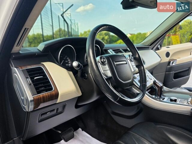 Білий Ленд Ровер Range Rover Sport, об'ємом двигуна 3 л та пробігом 194 тис. км за 23777 $, фото 38 на Automoto.ua